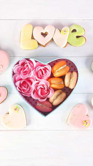 iPhone 15 Rose Cookies Heart